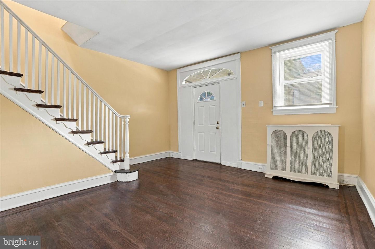 885 Granite St Property Photo 6
