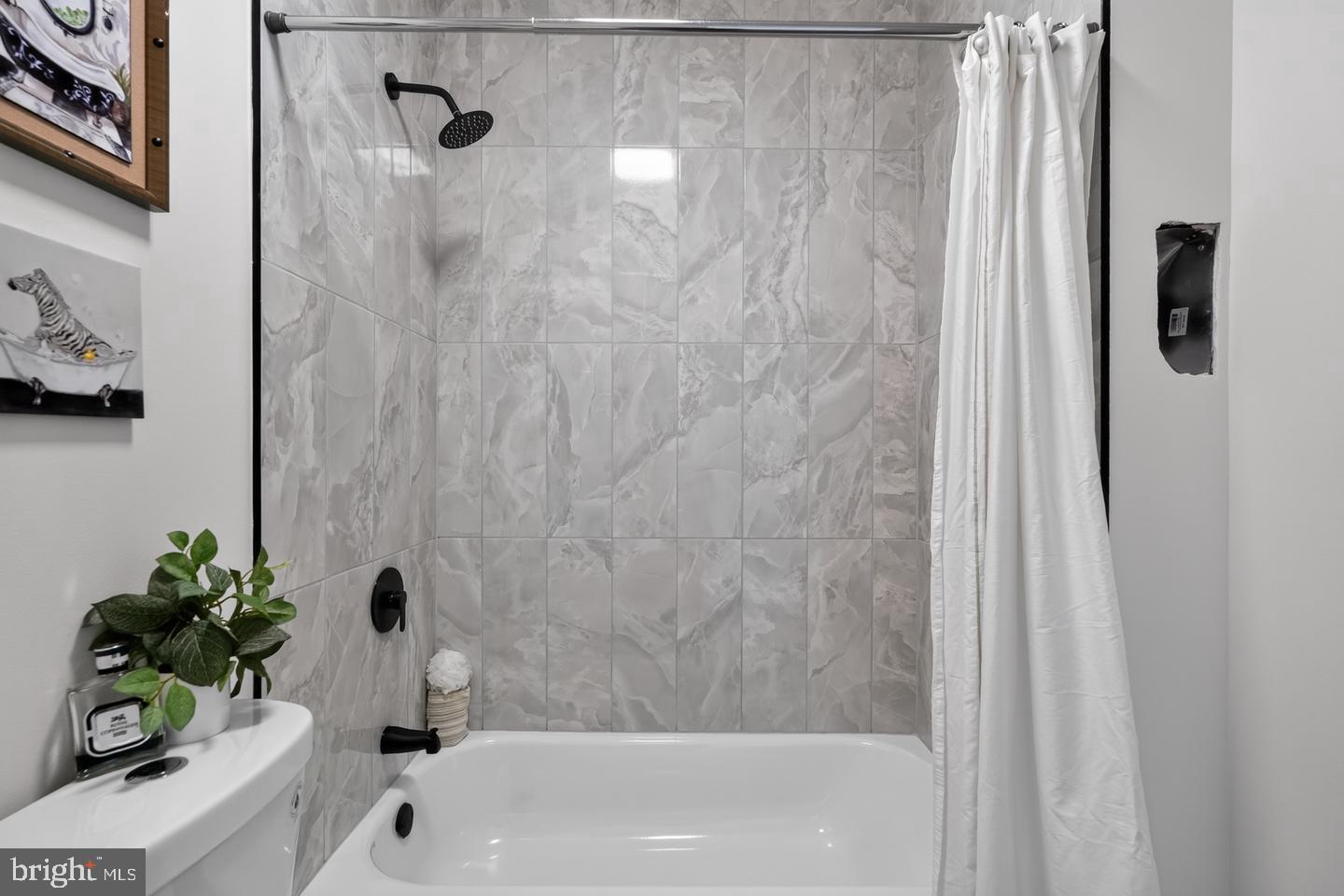222 E Dorset St Property Photo 18