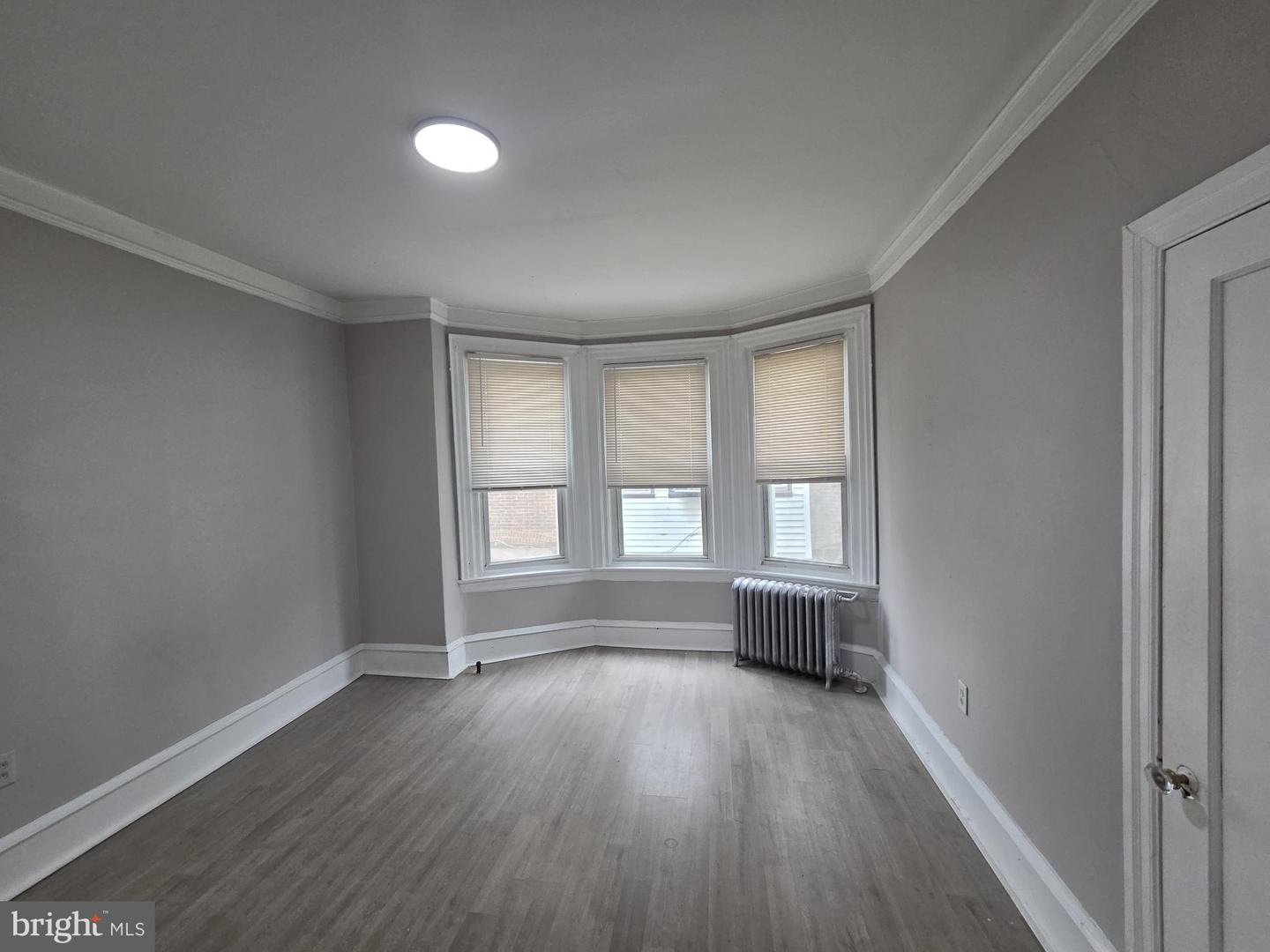 6149 W Columbia Ave #1st Fl Property Photo 9