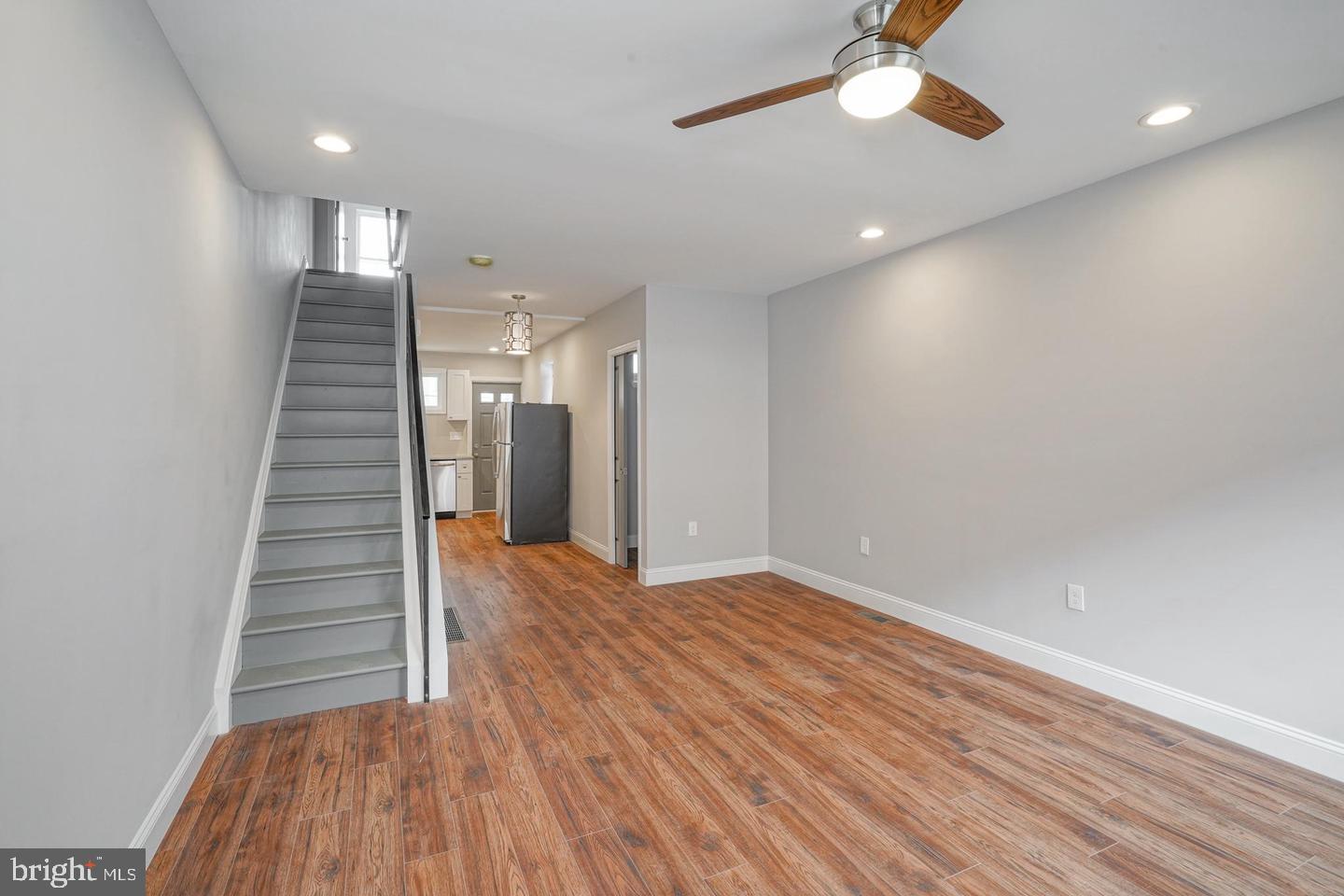 1348 N Dover St Property Photo 2