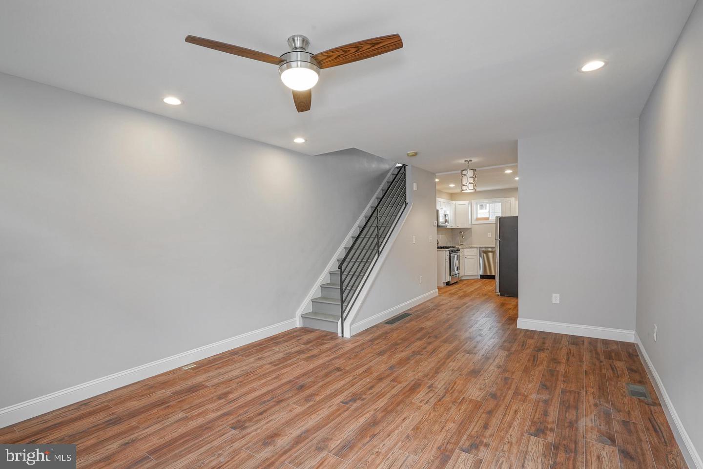 1348 N Dover St Property Photo 6