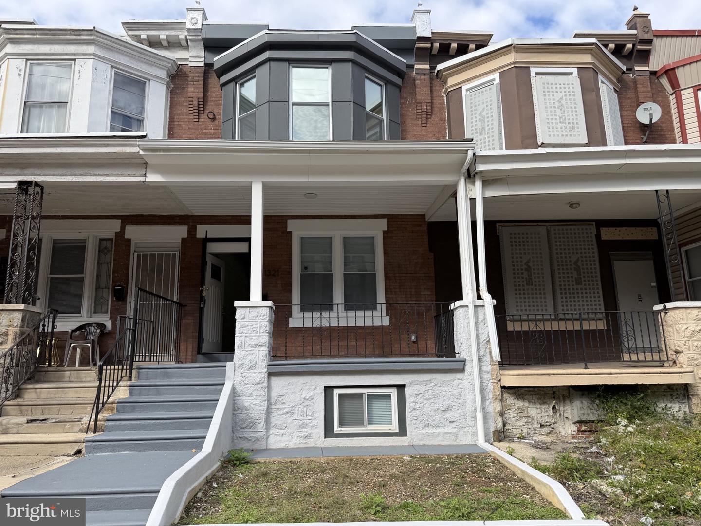 1321 W Loudon St Property Photo 2