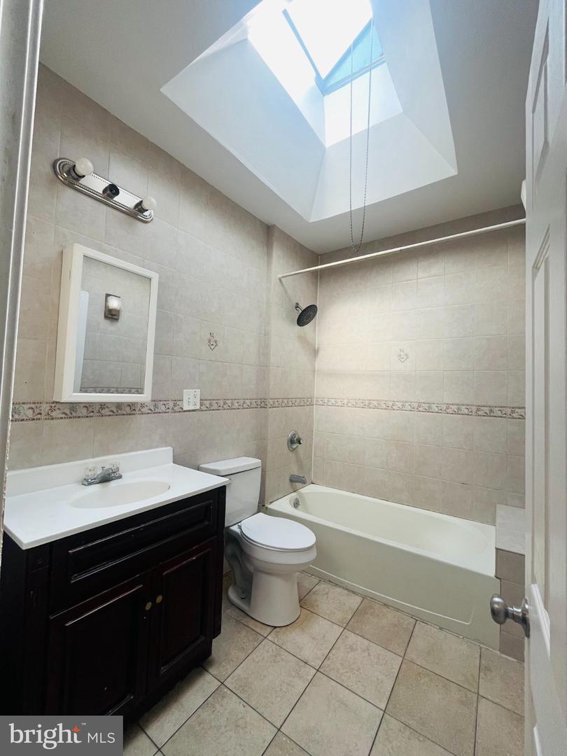 121 N 55th St Property Photo 14