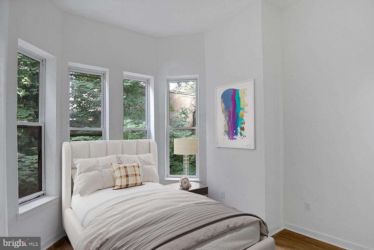405 S 42nd St #3f Property Photo 4