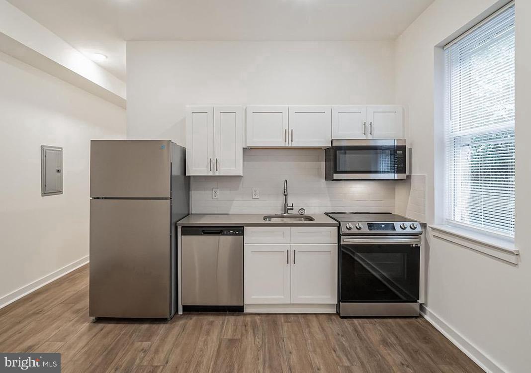 405 S 42nd St #3f Property Photo 10