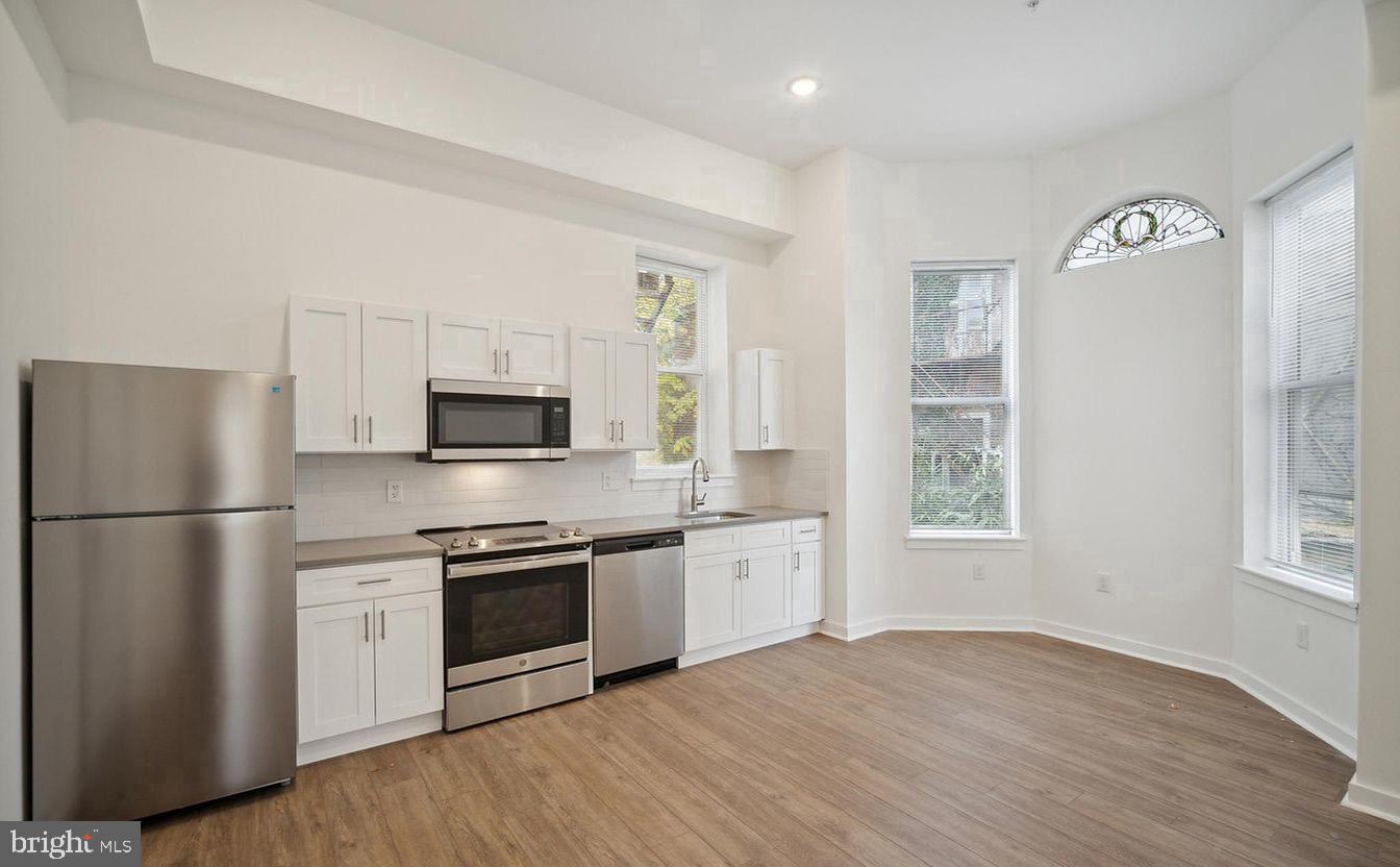 405 S 42nd St #3f Property Photo 13