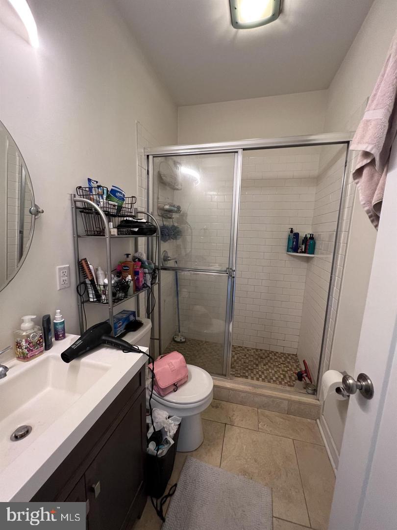 1926 Girard Ave #3a Property Photo 5