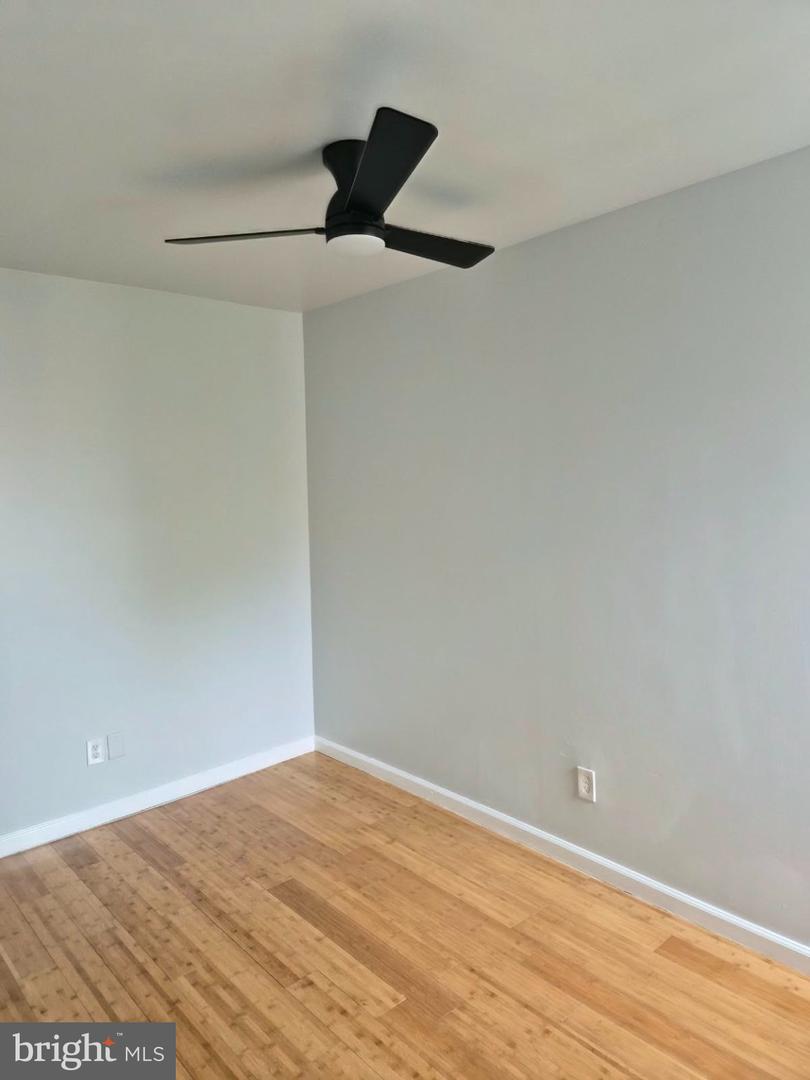 551 N Gross St Property Photo 15