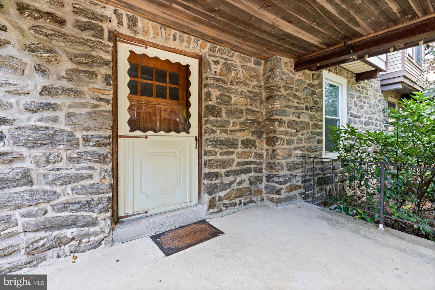 129 W Nippon St Property Photo 4