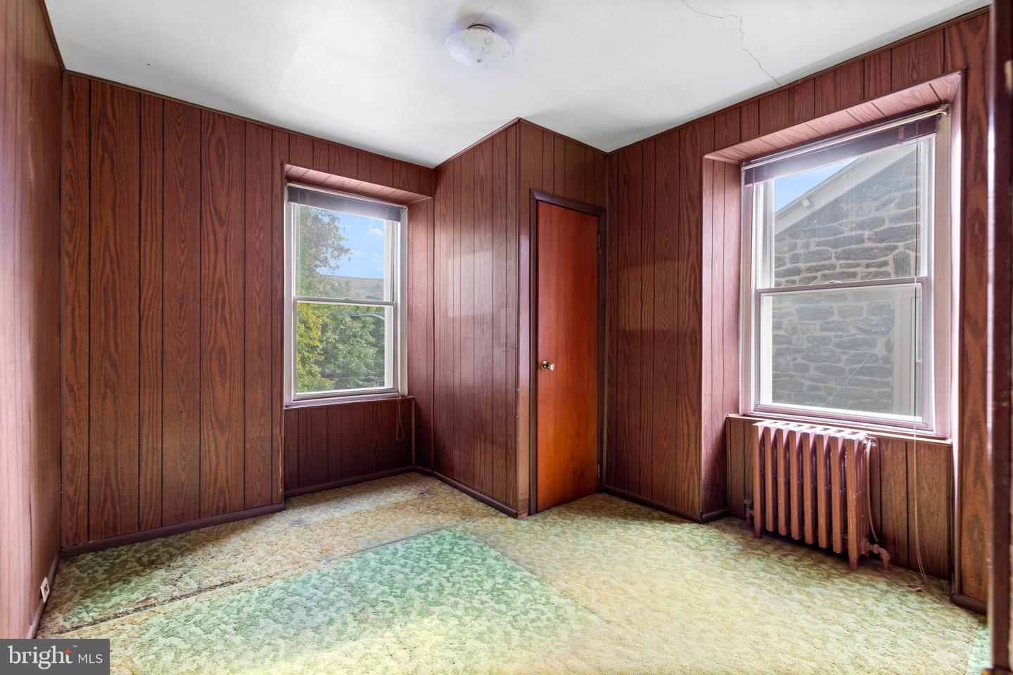 129 W Nippon St Property Photo 14
