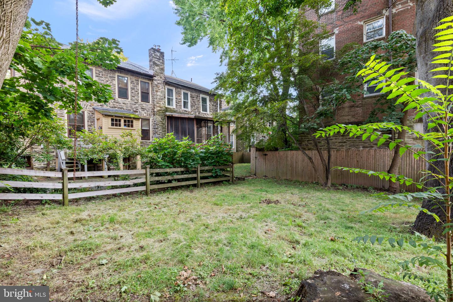 129 W Nippon St Property Photo 30