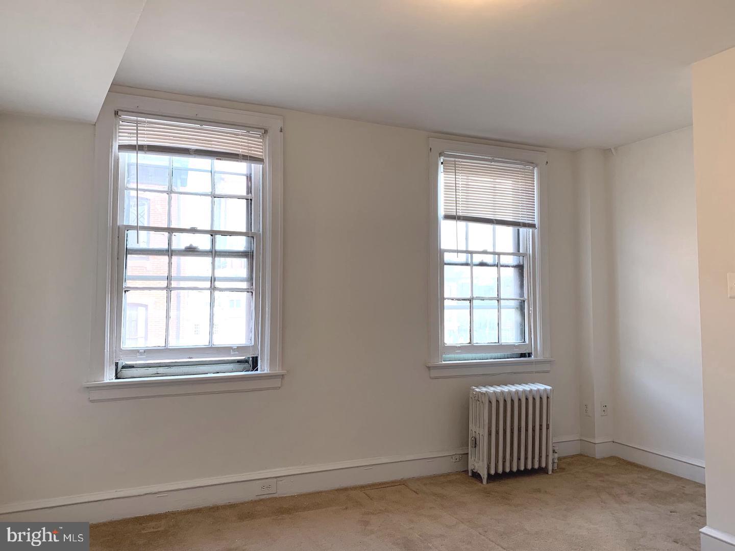 332-34 S 17th St #3a Property Photo 5