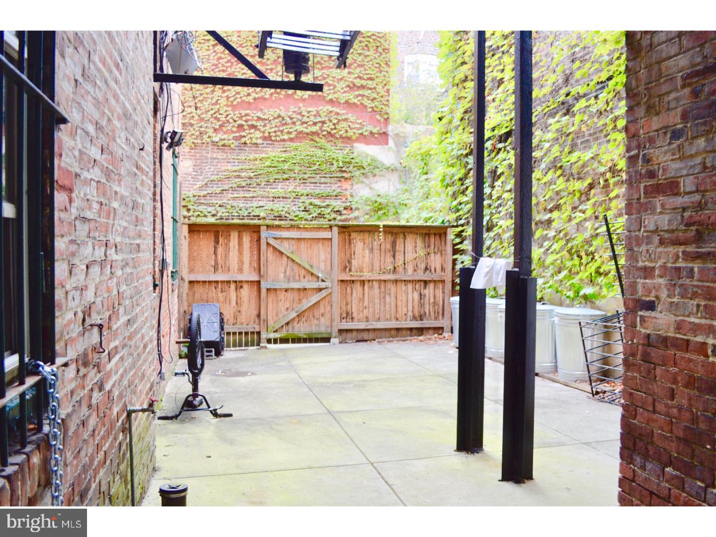 332-34 S 17th St #3a Property Photo 6
