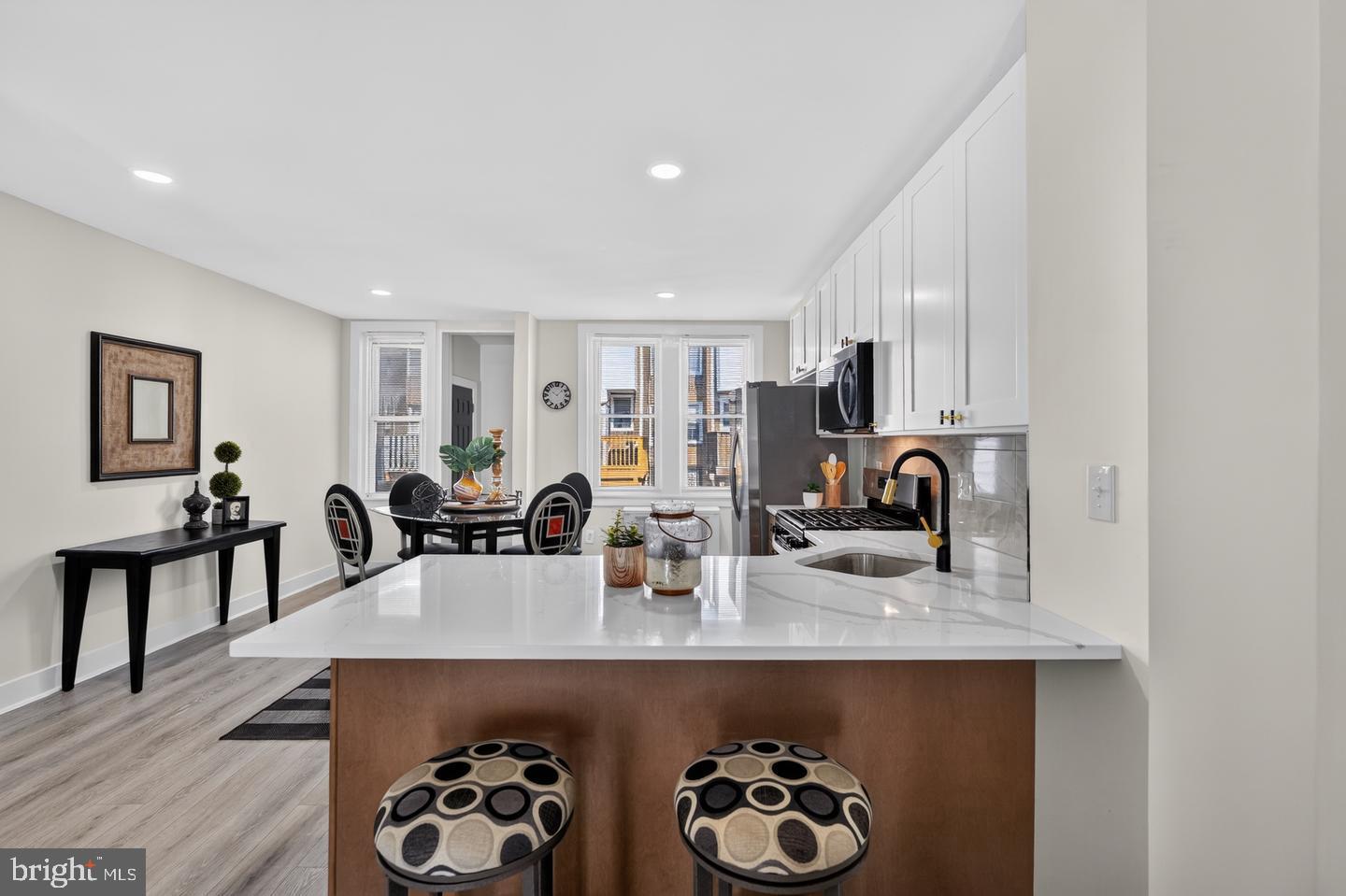 6632 N Uber St Property Photo 10