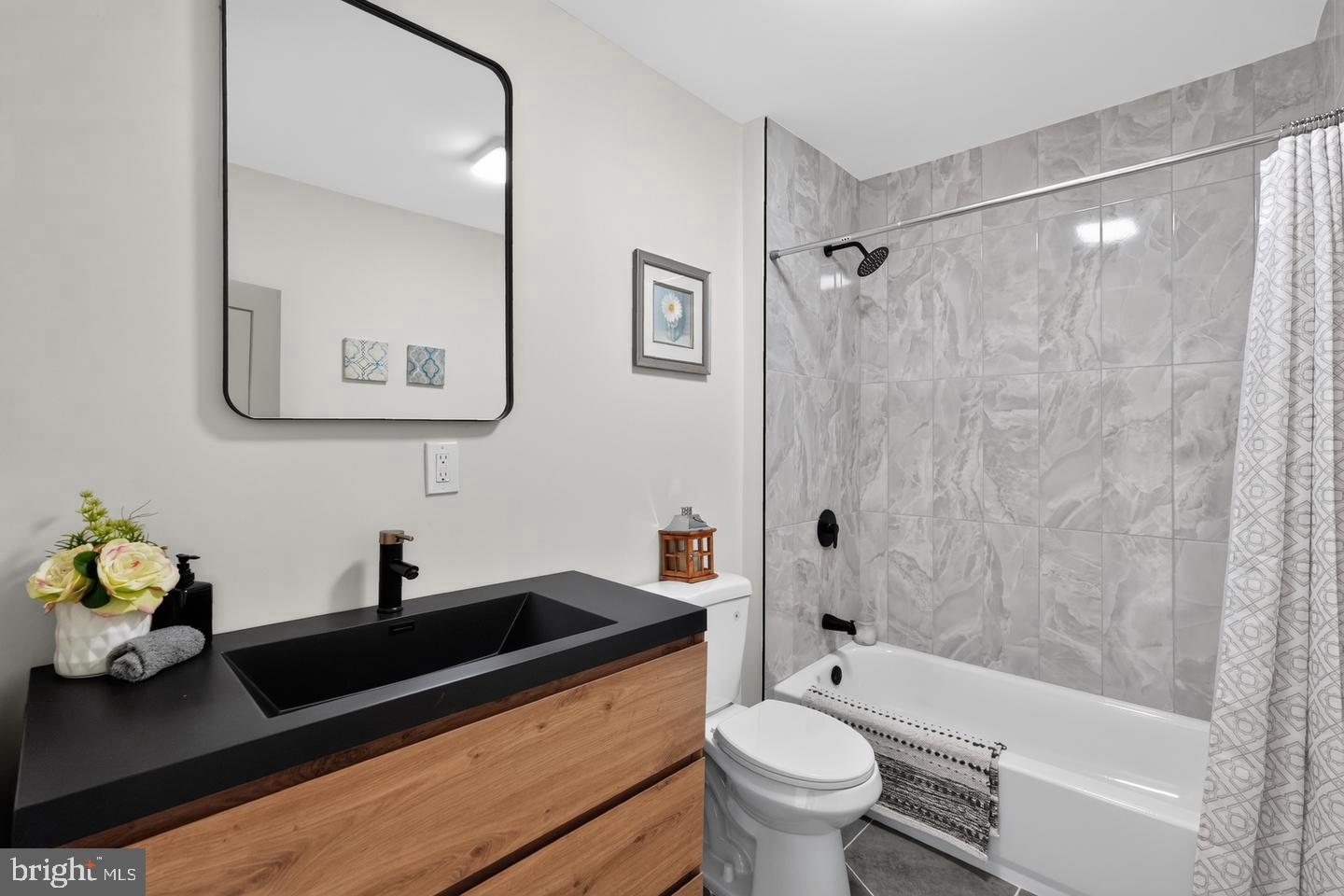 6632 N Uber St Property Photo 15