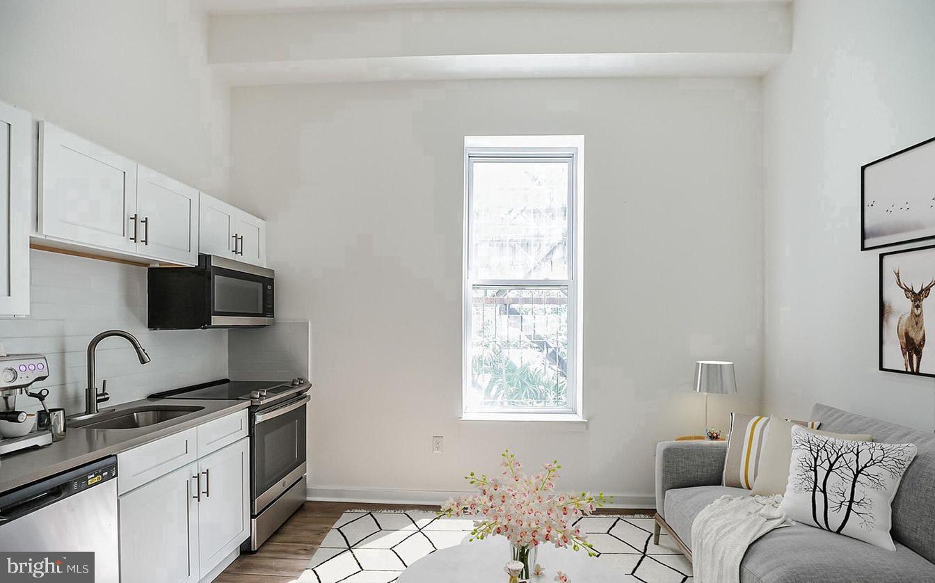 407 S 42nd St #1r Property Photo 15