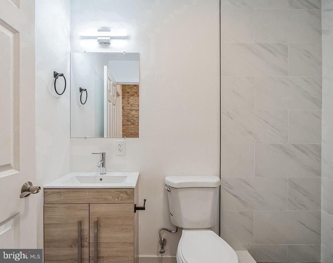 407 S 42nd St #1r Property Photo 19
