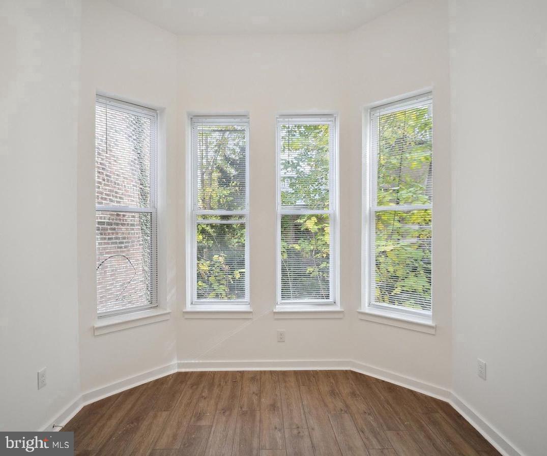 407 S 42nd St #1r Property Photo 23