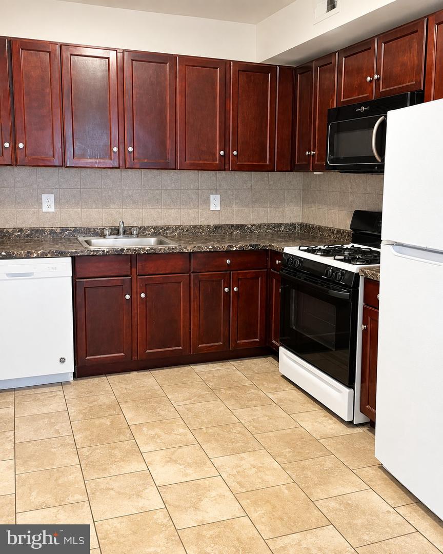 4024 Haverford Ave Property Photo 10