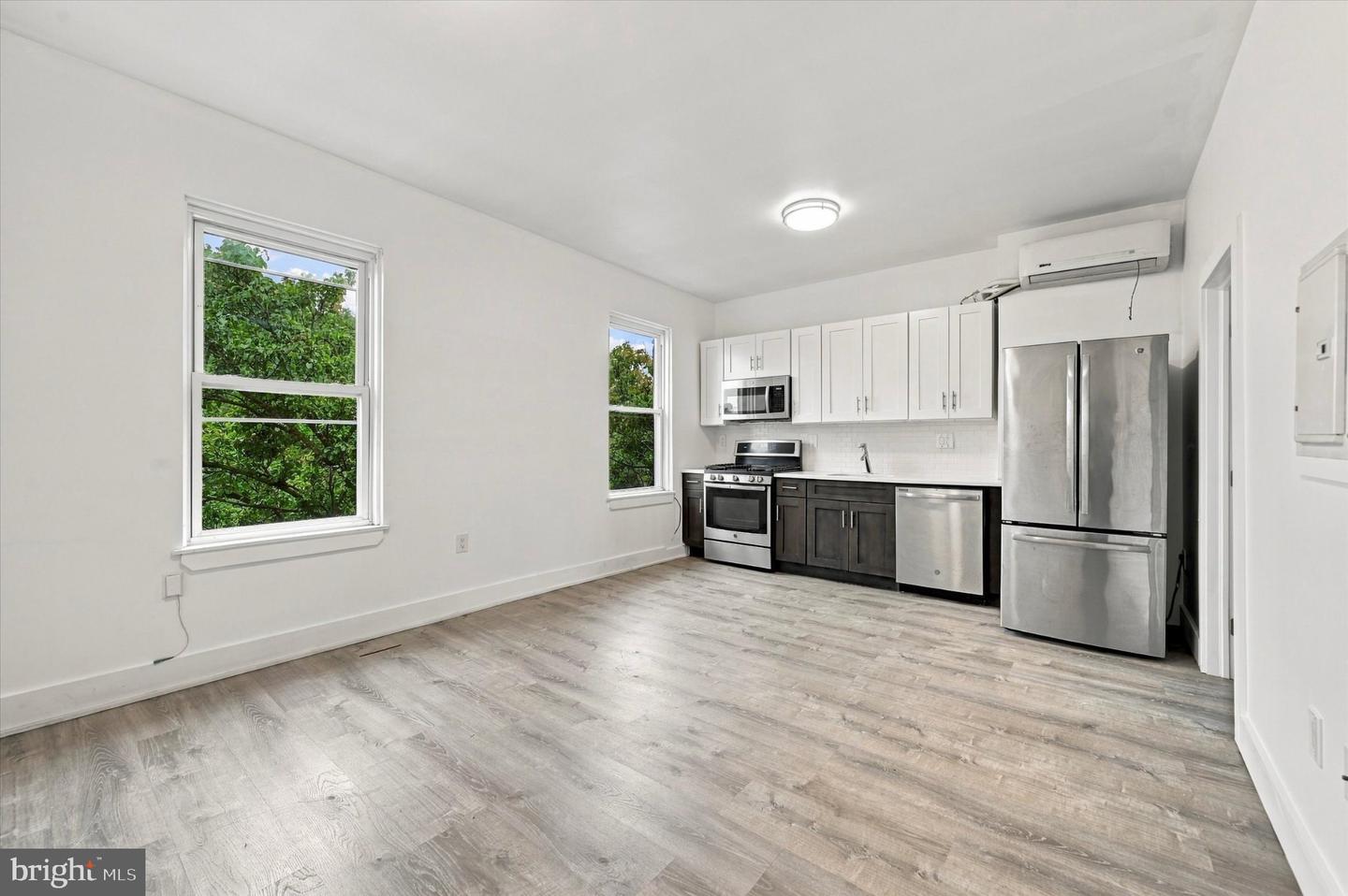 125 W SUSQUEHANNA AVE #3 Property Photo 1