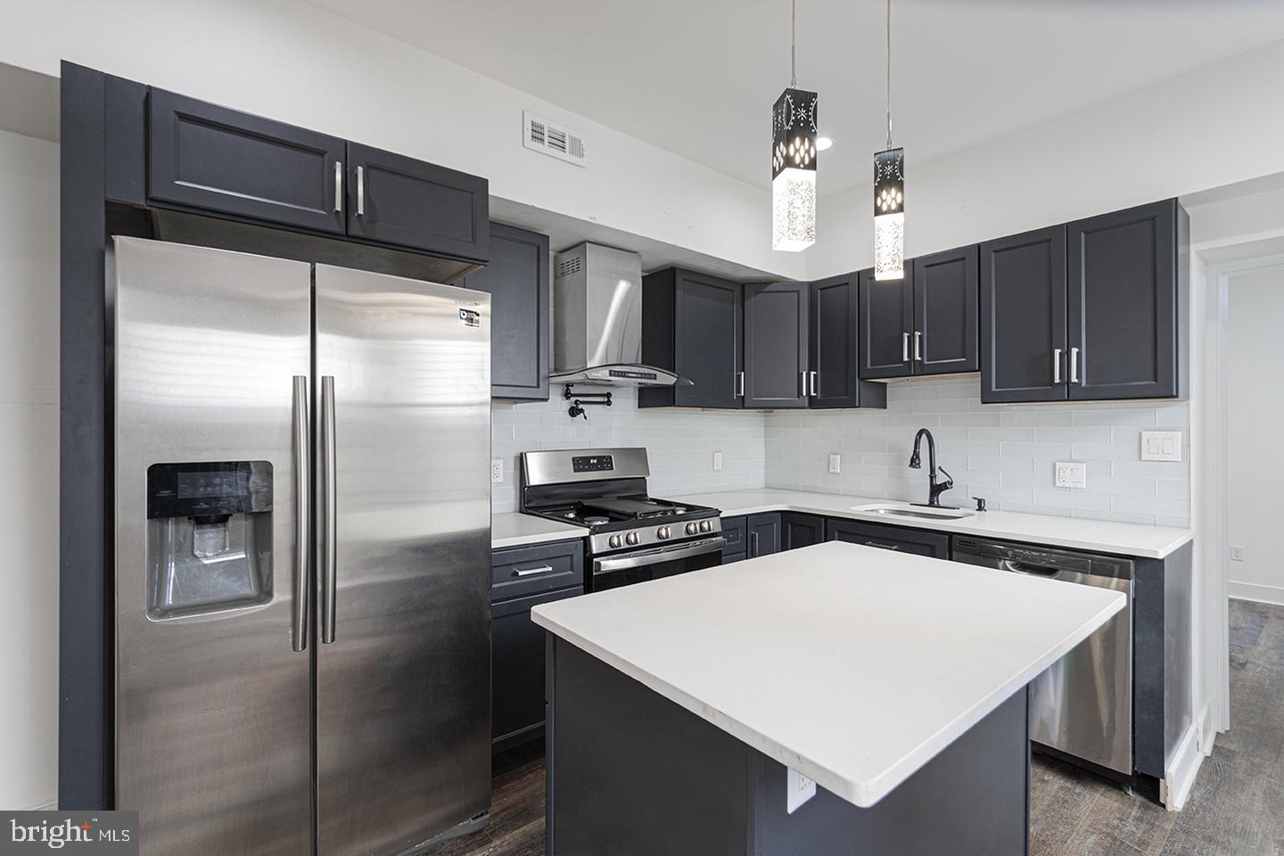 2221 Federal St #unit 1 Property Photo 1