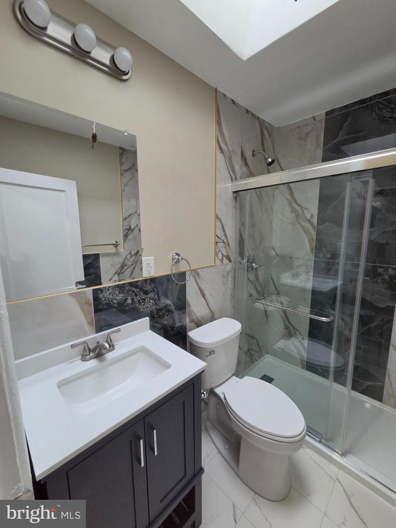 3848 Bennington St Property Photo 48