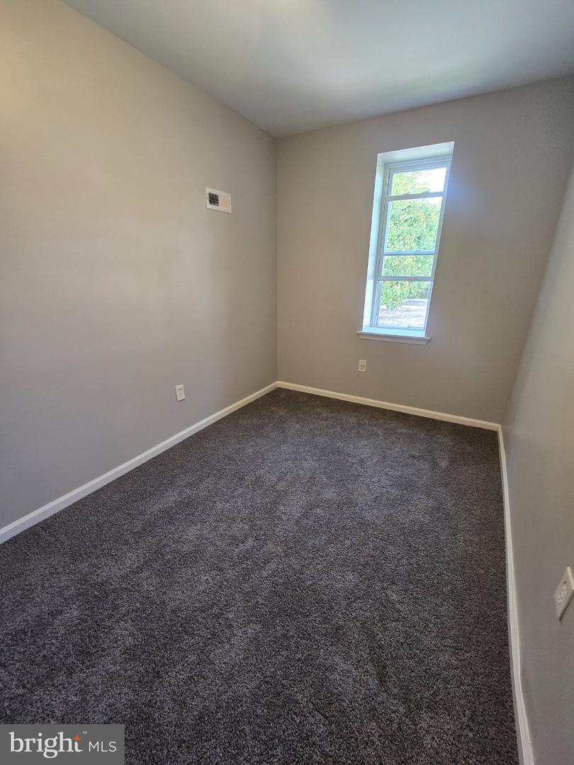 6019 Trinity St Property Photo 37