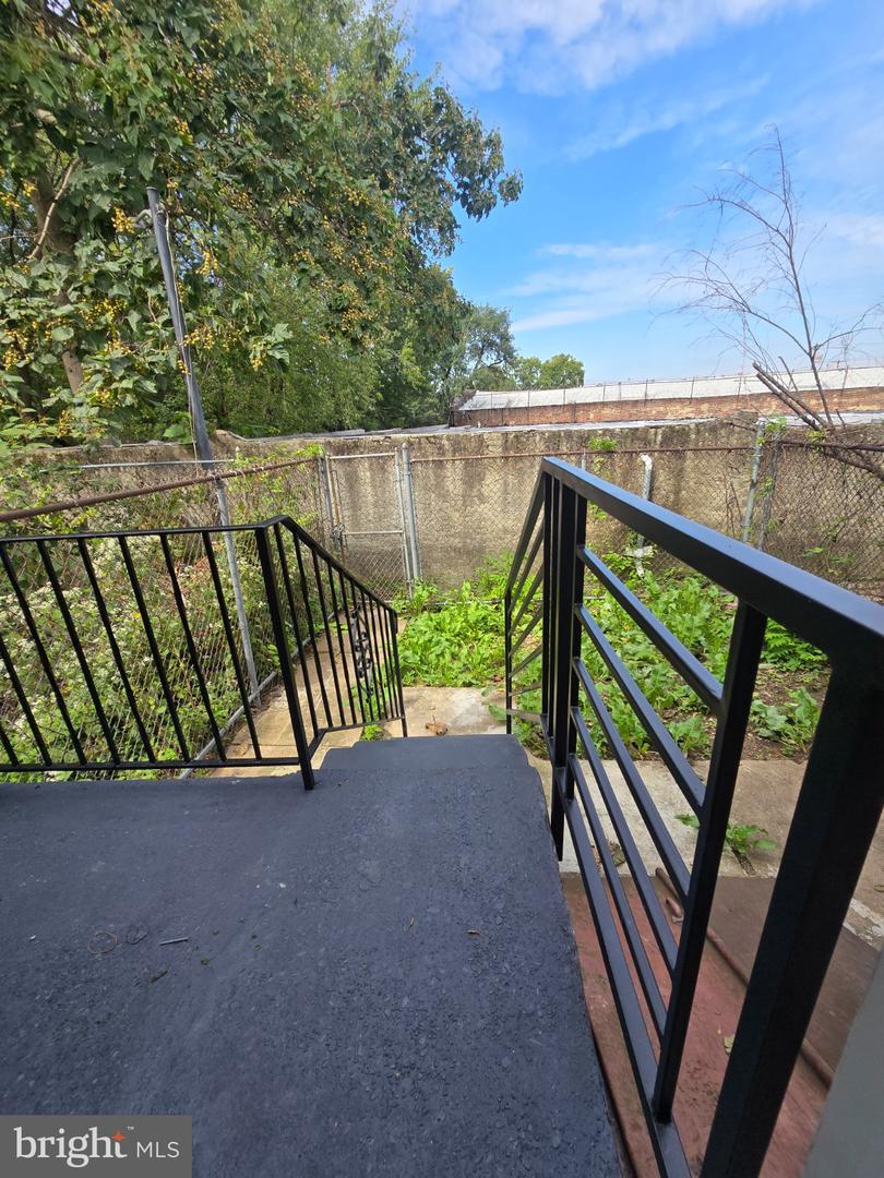6019 Trinity St Property Photo 45
