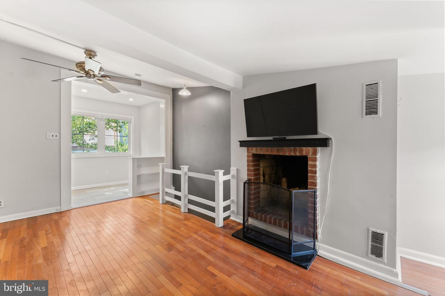 718 Addison St #f Property Photo 31