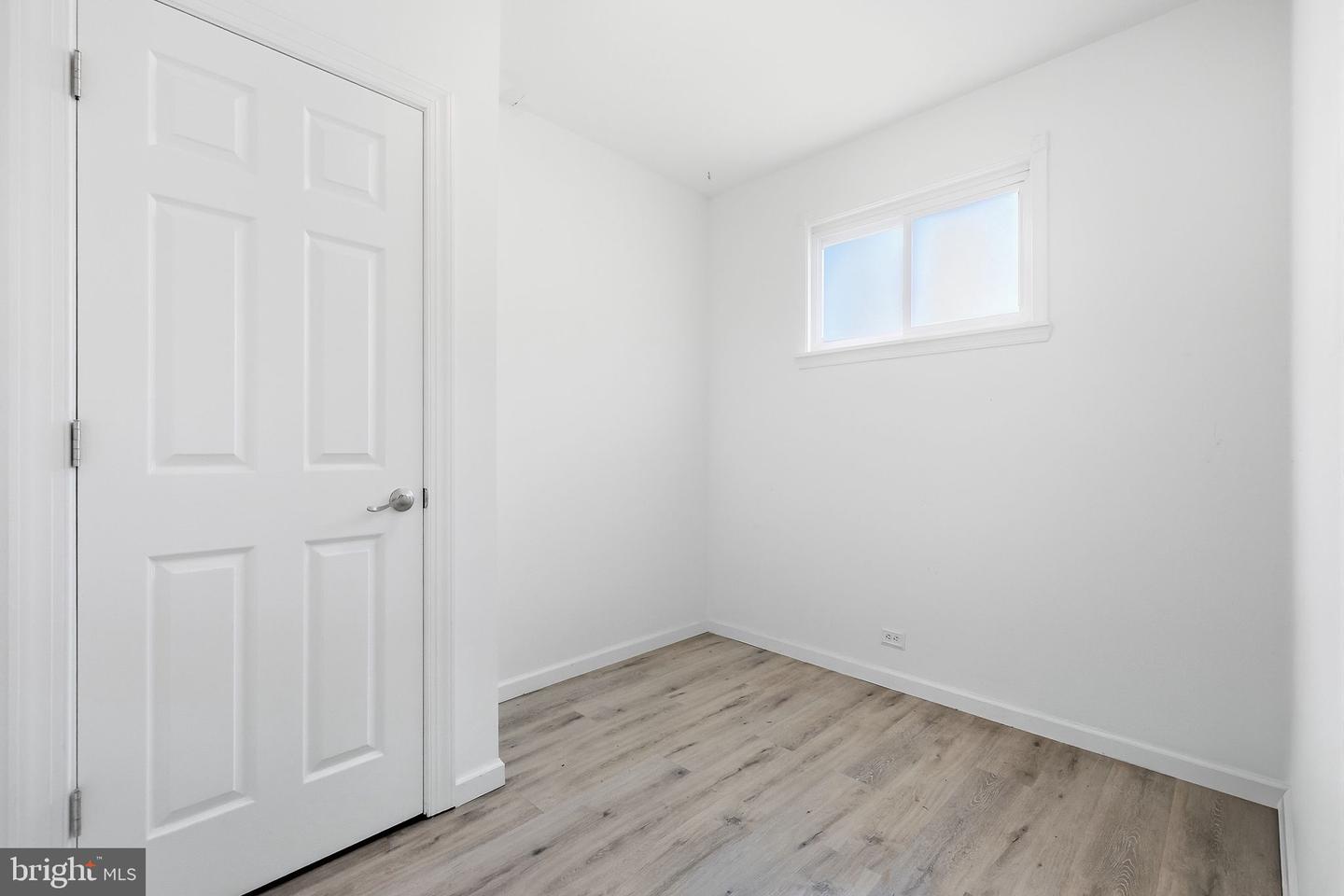 2304 E Albert St Property Photo 22