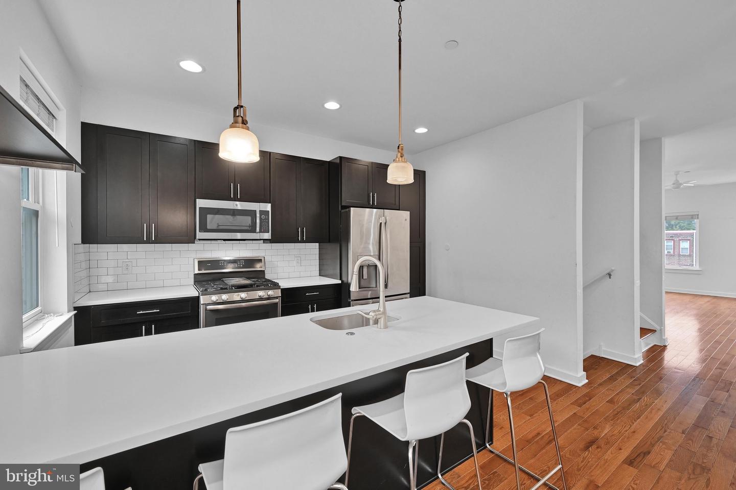 2517 E Cambria St #e Property Photo 13