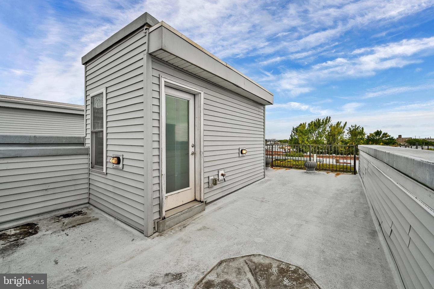 2517 E Cambria St #e Property Photo 33