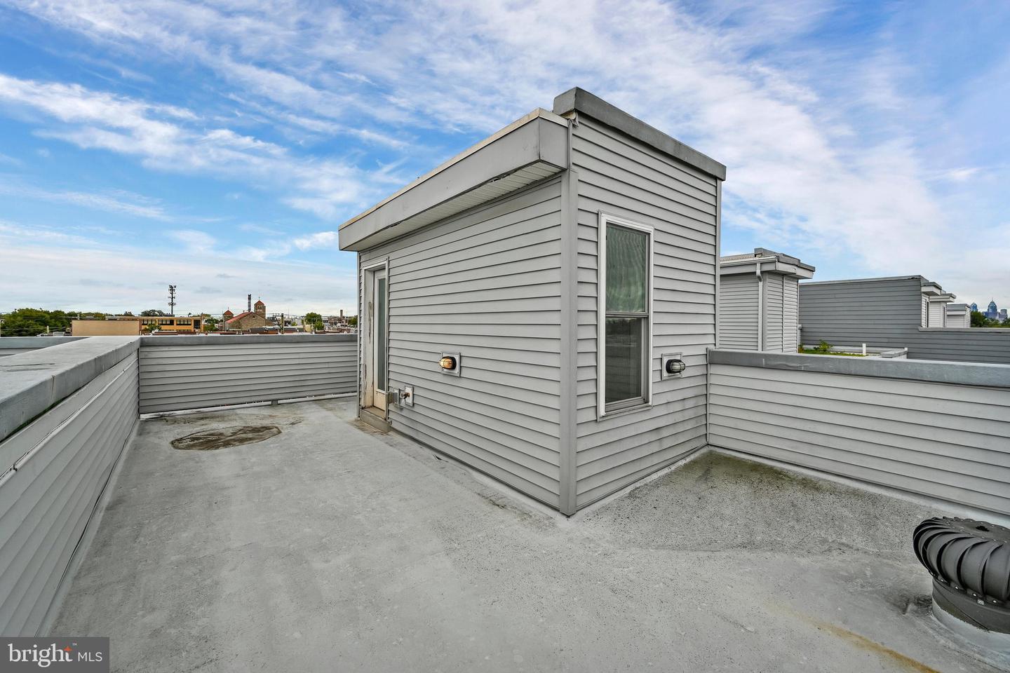 2517 E Cambria St #e Property Photo 35