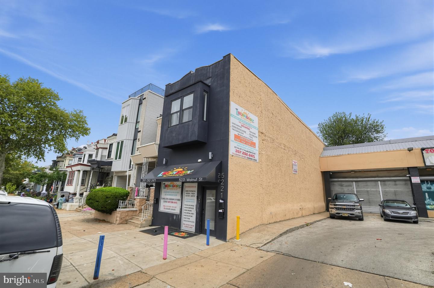 5221 Walnut St Property Photo 8