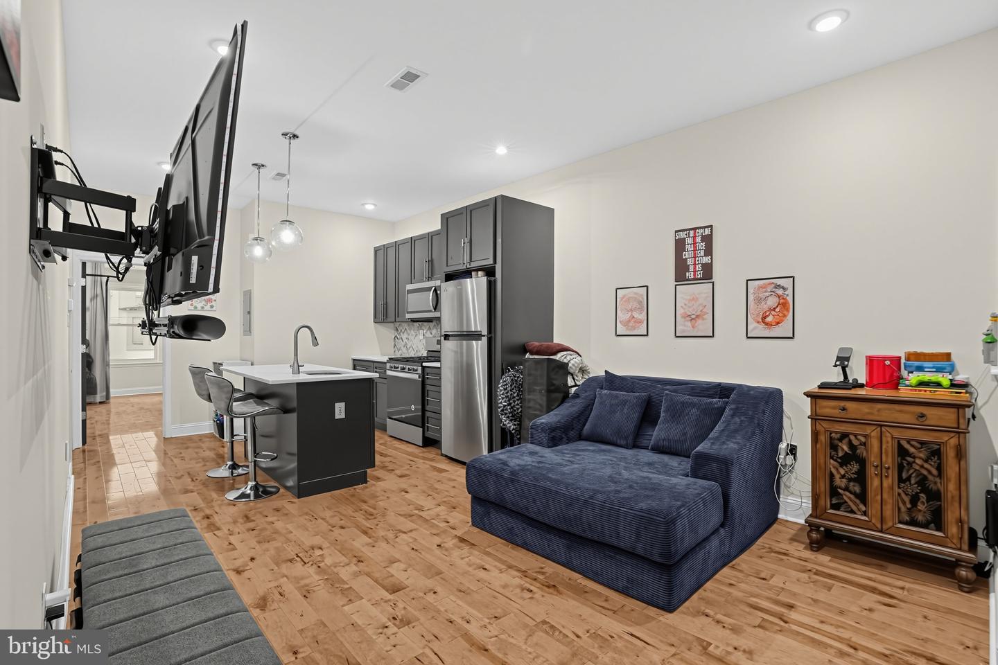 5221 Walnut St Property Photo 11