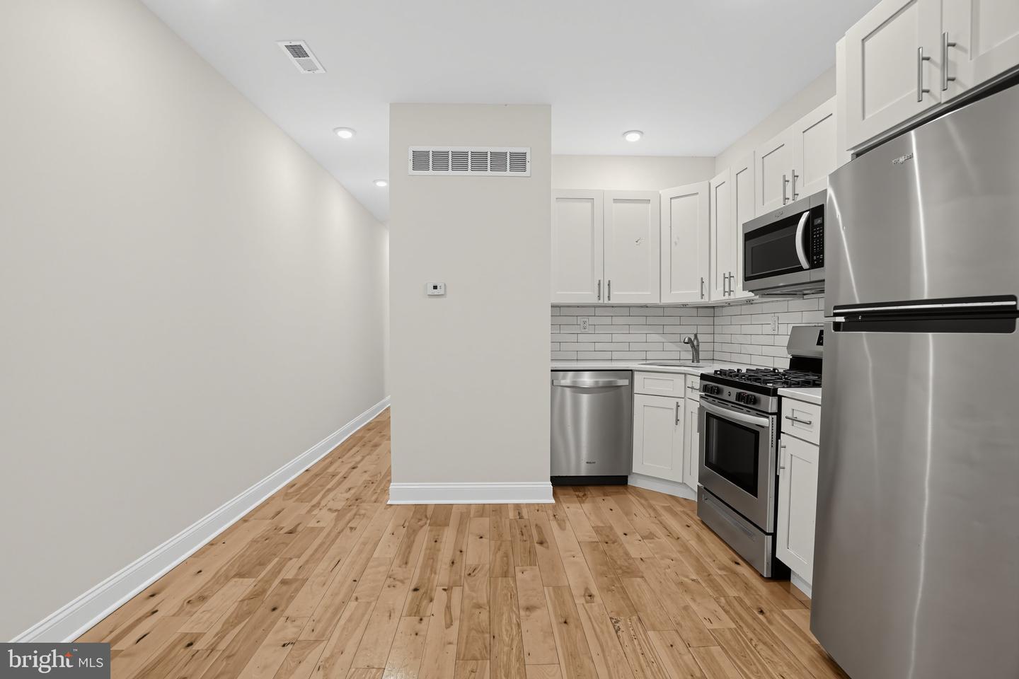 5221 Walnut St Property Photo 18