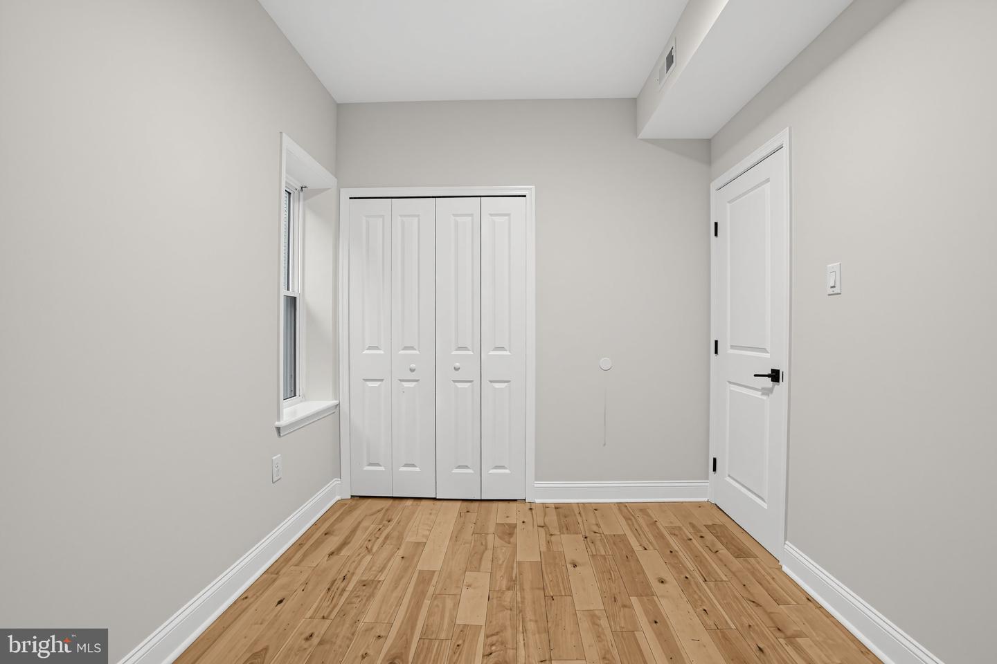 5221 Walnut St Property Photo 28