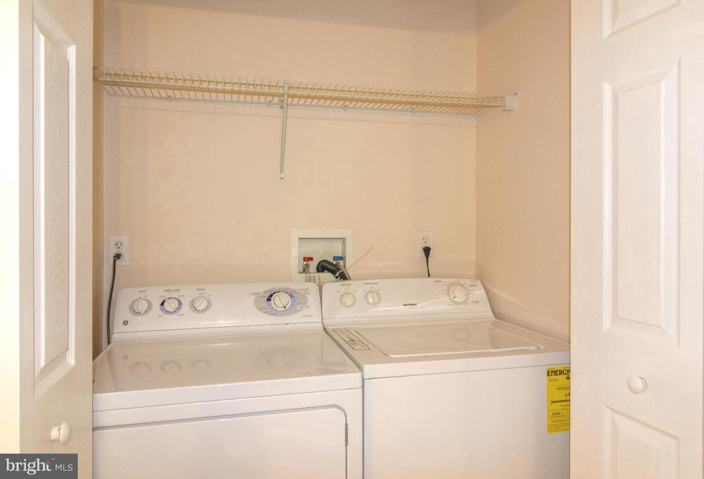 9228-38 Blue Grass Rd #37 Property Photo 6