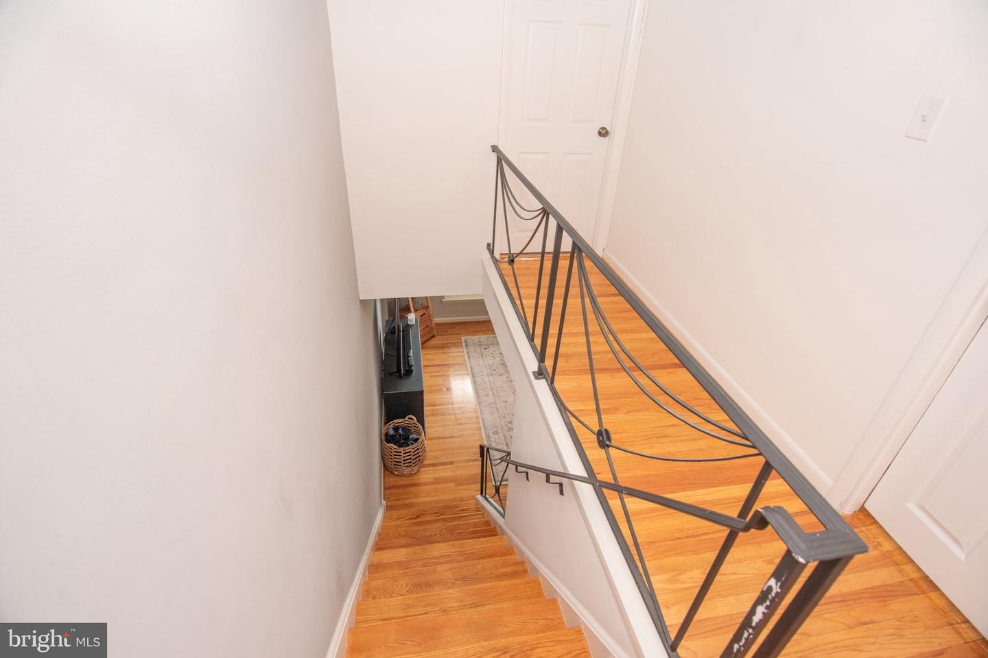 622 Emerson St Property Photo 18