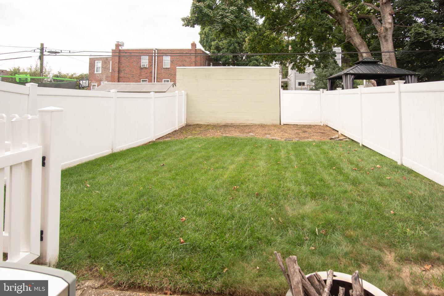 622 Emerson St Property Photo 38