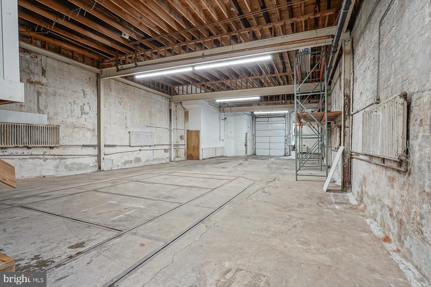 317 Dickinson St #warehouse Property Photo 1