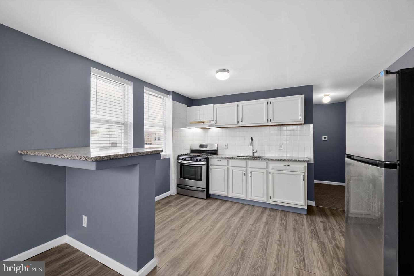 5820 Woodcrest Ave #3 Property Photo 1