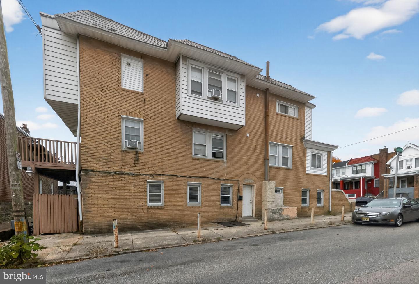 5820 Woodcrest Ave #3 Property Photo 6