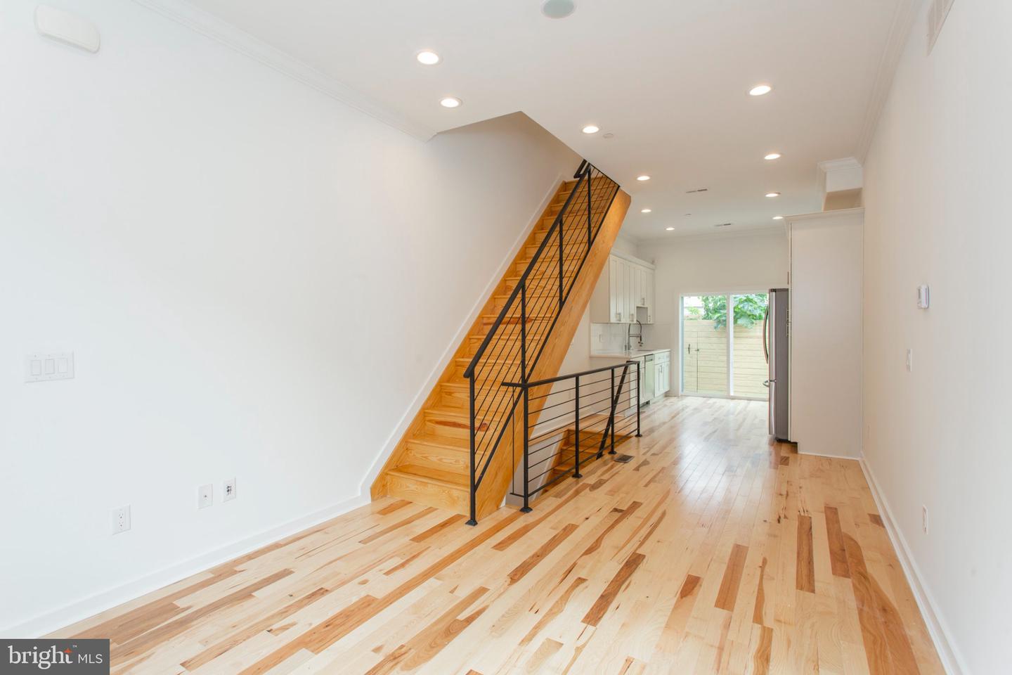 2611 Titan St Property Photo 2