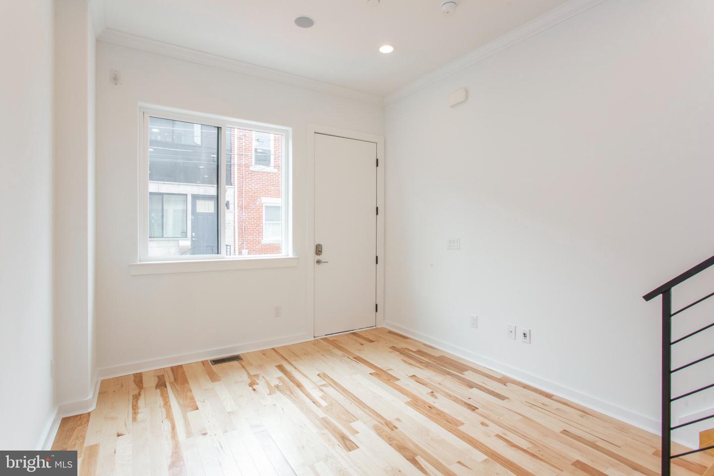 2611 Titan St Property Photo 3