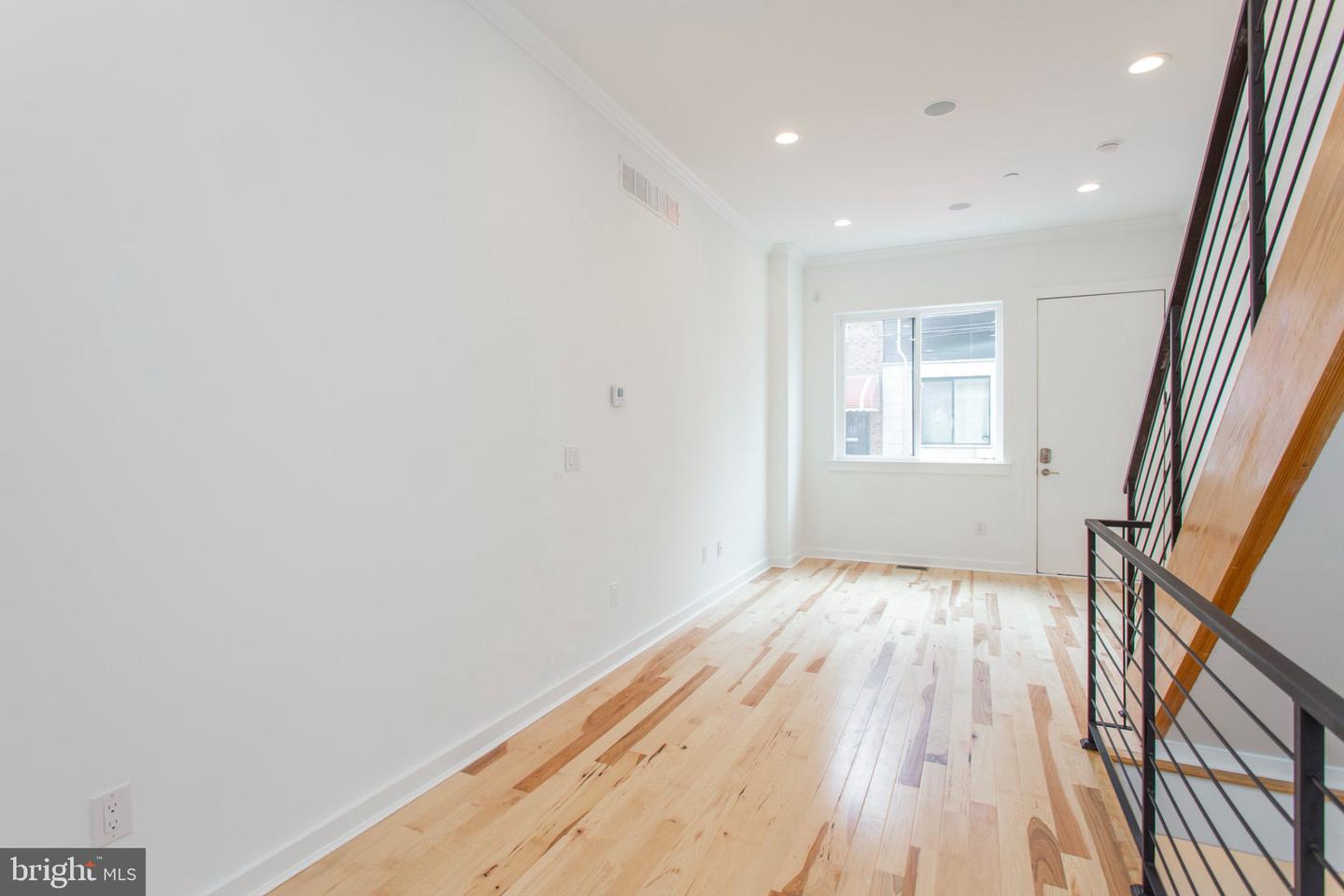 2611 Titan St Property Photo 5