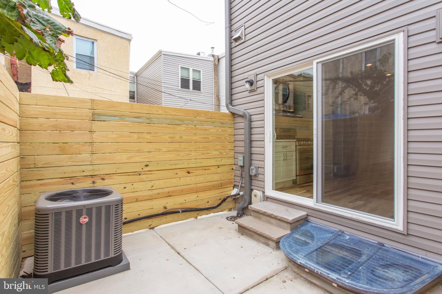 2611 Titan St Property Photo 14
