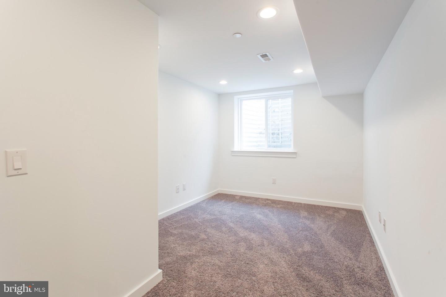 2611 Titan St Property Photo 17
