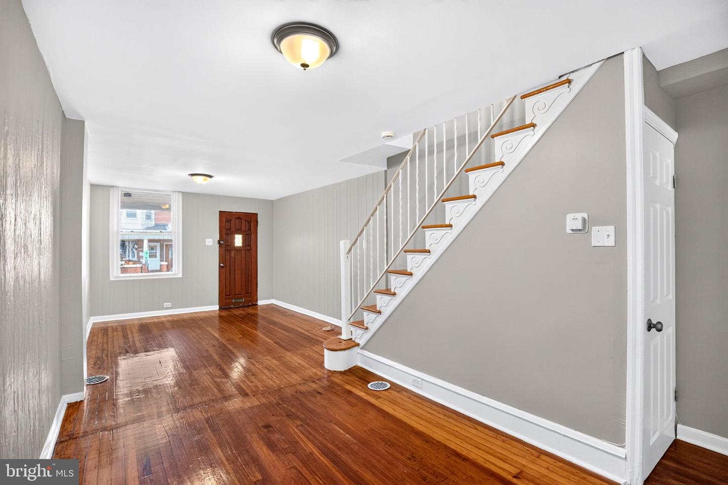 3225 Gaul St Property Photo 4