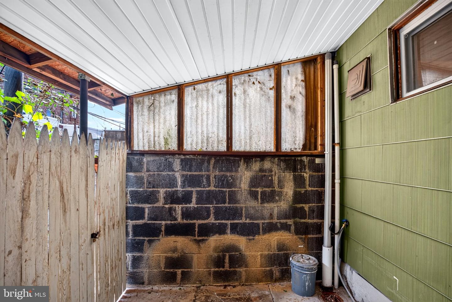 3225 Gaul St Property Photo 9